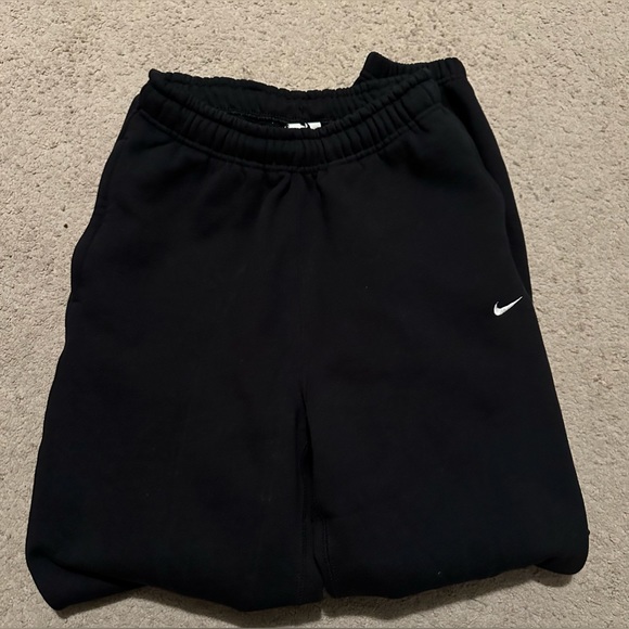 black nike sweatpants (mens xs) - Picture 4 of 4